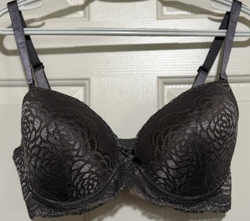 Women’s Dark Gray Intricate Floral Lace Underwire Bra Adjustable Strap Size 38DD